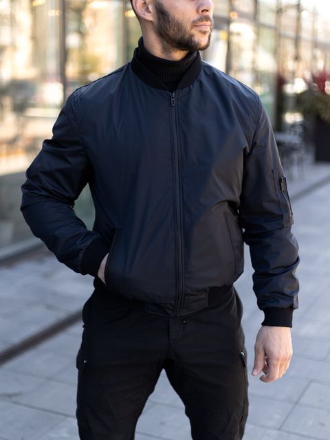 Бомбер